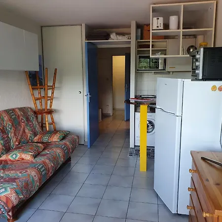 Dans Avec Piscine, 100m De La *